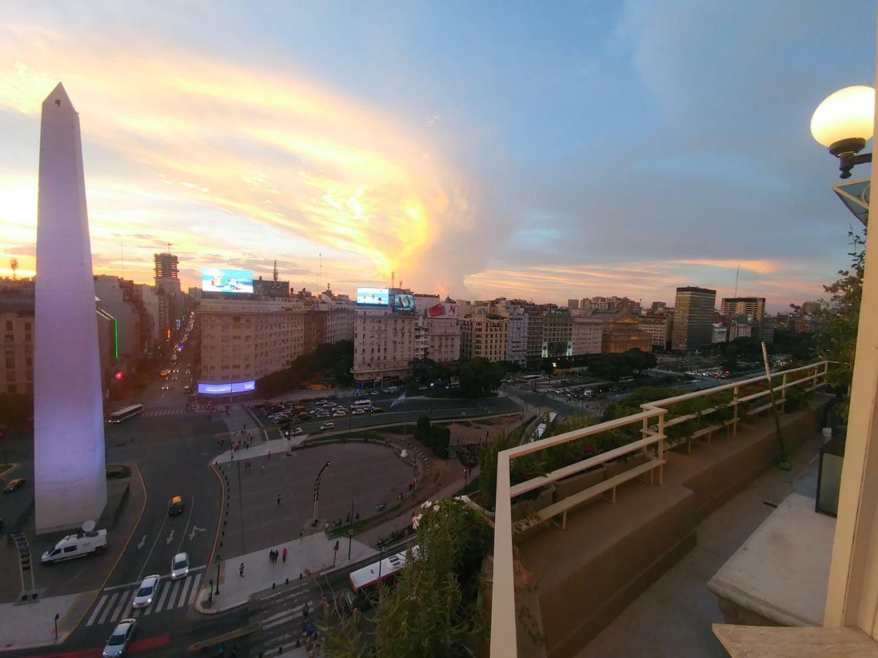 Penthouse frente al Obelisco con terraza Apartamento Ciudad Autónoma de Ciudad Autónoma de Buenos Aires Exterior foto